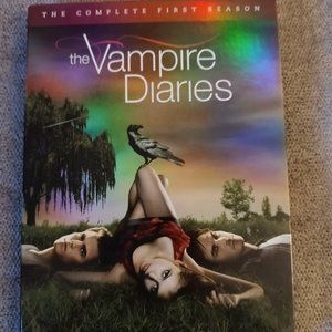 THE VAMPIRE DIARIES THE COMPLETE FIRST SEASON DVD TV SERIES